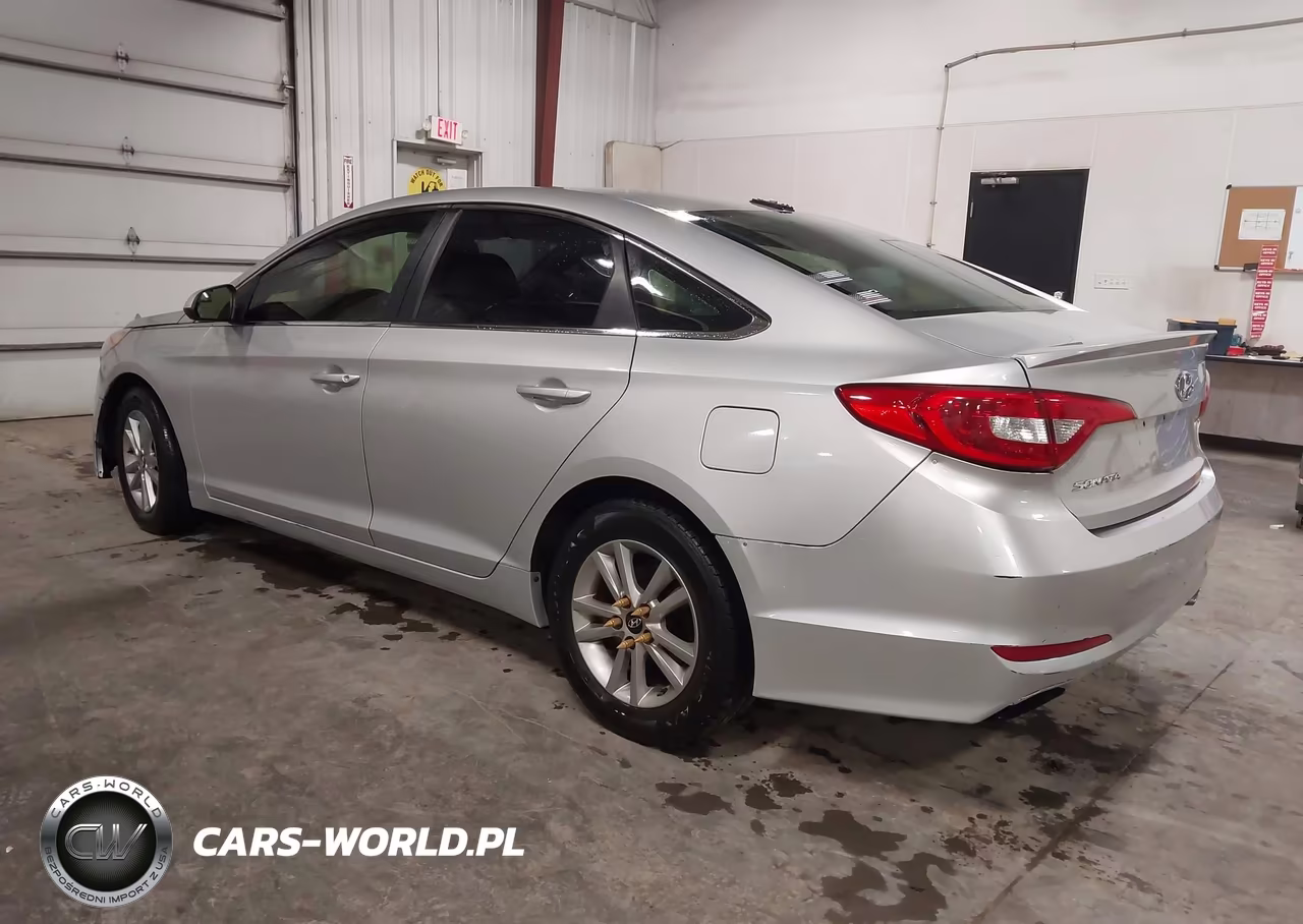 2016 Hyundai Sonata VIN:5NPE24AF3GH396965 - 3