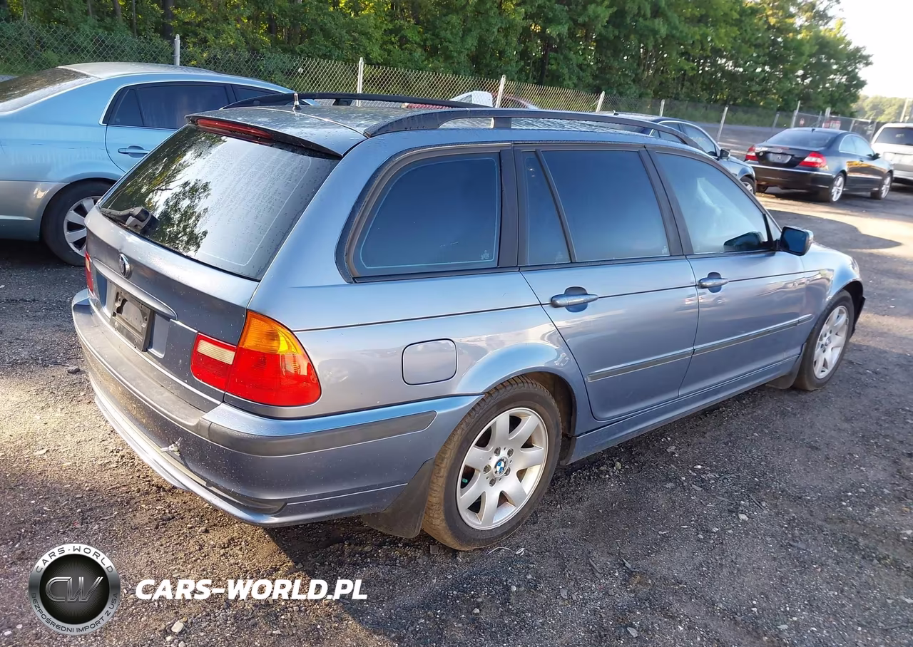 2004 BMW 325Xit VIN:WBAEP33484PF03676 - 4
