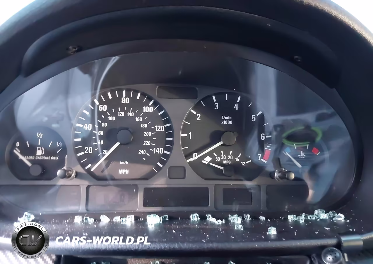 2004 BMW 325Xit VIN:WBAEP33484PF03676 - 7