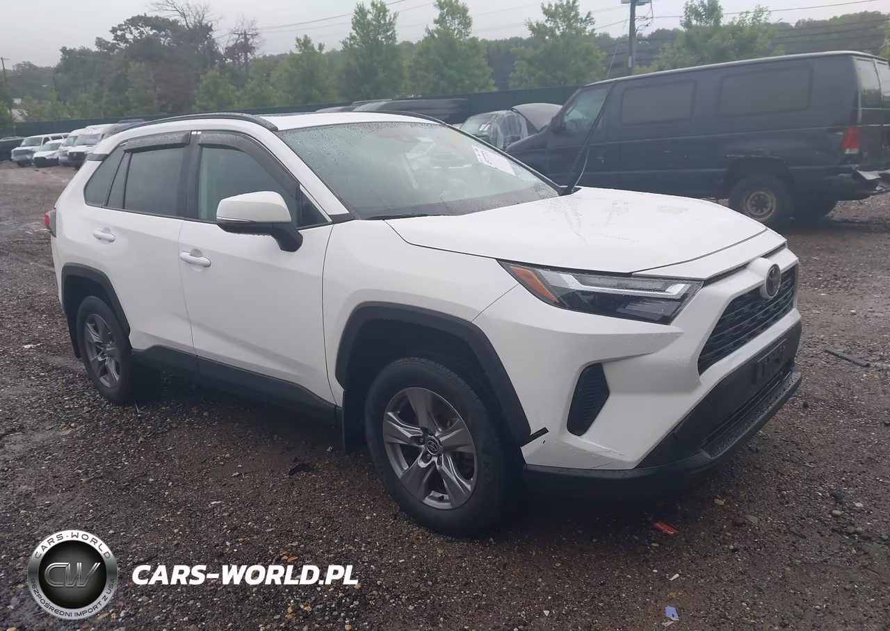 2024 Toyota Rav4 Xle – zdjęcie 1 z 16