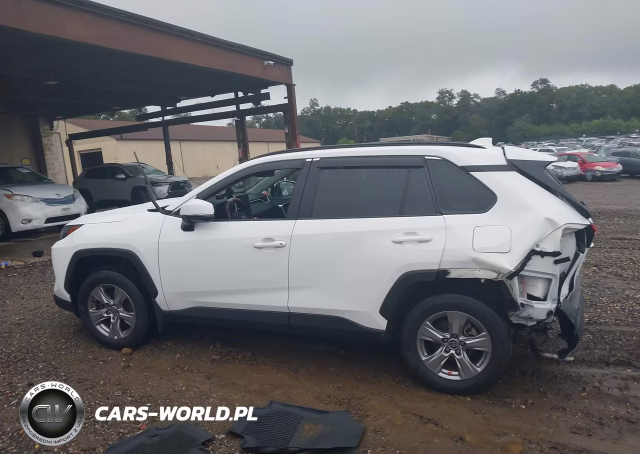 2024 Toyota Rav4 Xle VIN:2T3P1RFV2RC422915 - 14
