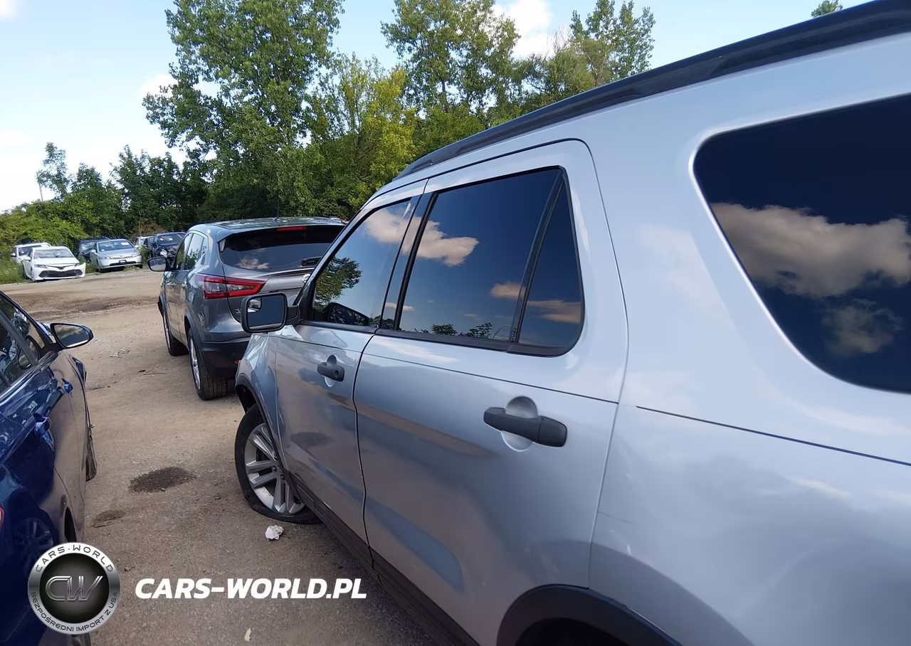 2017 Ford Explorer VIN:1FM5K8B8XHGE28061 - 13