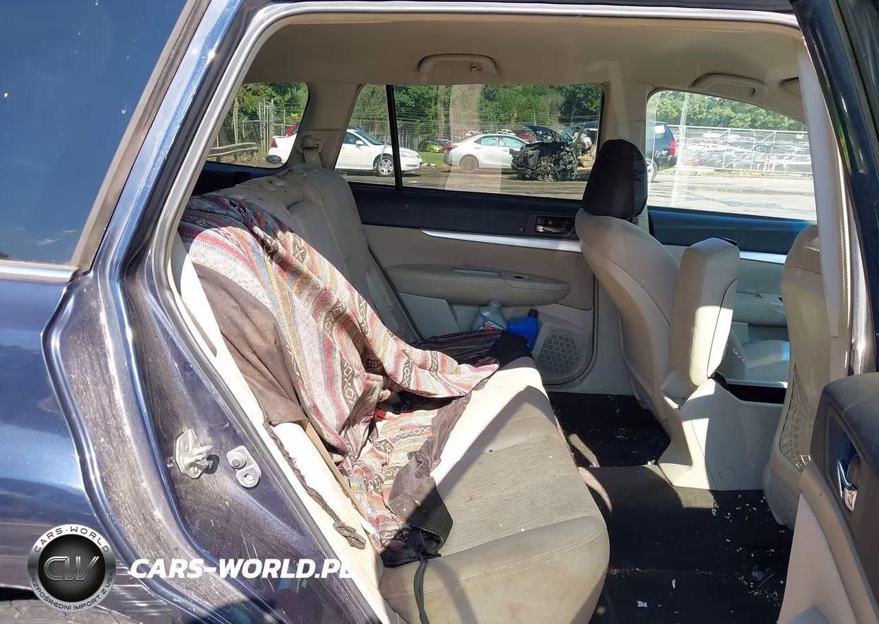 2013 Subaru Outback 2.5I Premium VIN:4S4BRBCC0D3323609 - 8