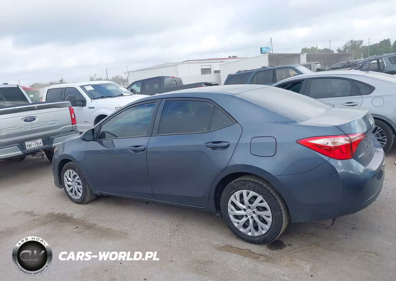 2019 Toyota Corolla Le VIN:5YFBURHEXKP939778 - 14