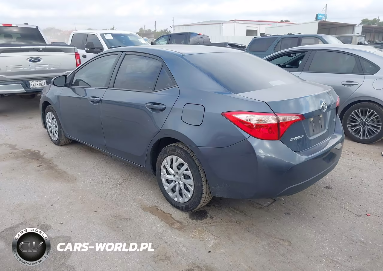 2019 Toyota Corolla Le VIN:5YFBURHEXKP939778 - 3