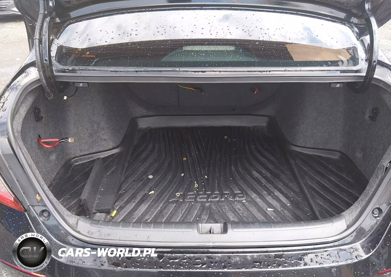 2018 Honda Accord Sport VIN:1HGCV1F35JA207325 - 13