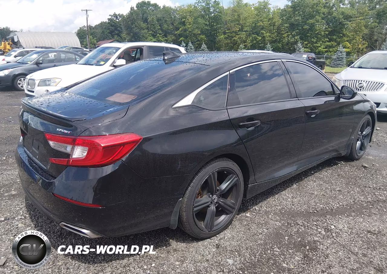 2018 Honda Accord Sport VIN:1HGCV1F35JA207325 - 4