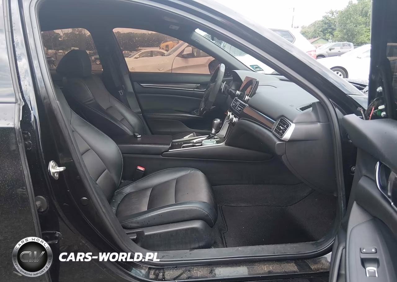 2018 Honda Accord Sport VIN:1HGCV1F35JA207325 - 5