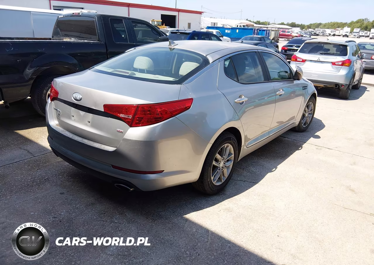 2013 Kia Optima Lx VIN:KNAGM4A79D5393945 - 4