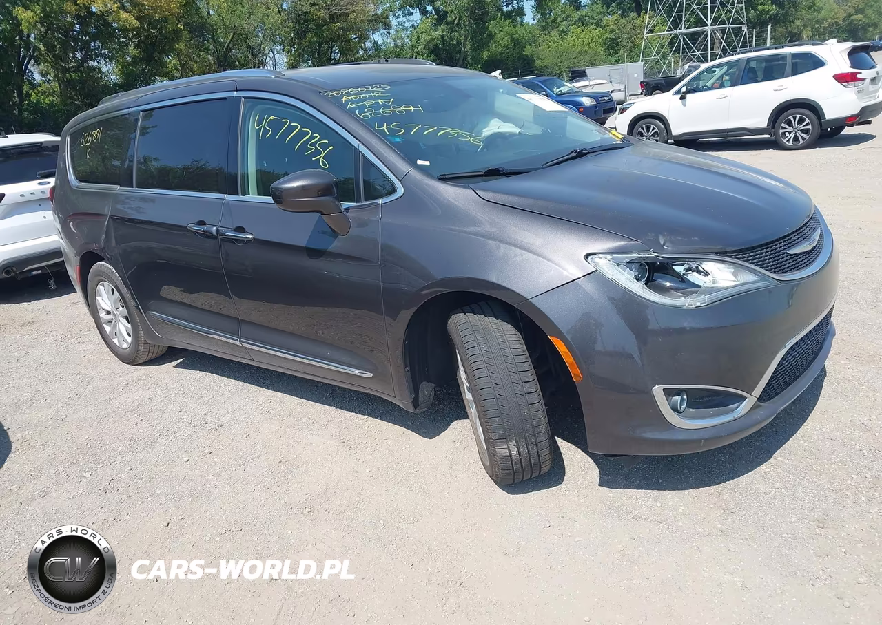 2019 Chrysler Pacifica Touring L