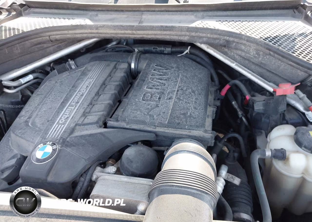 2017 BMW X5 xDrive35I VIN:5UXKR0C33H0X82356 - 10