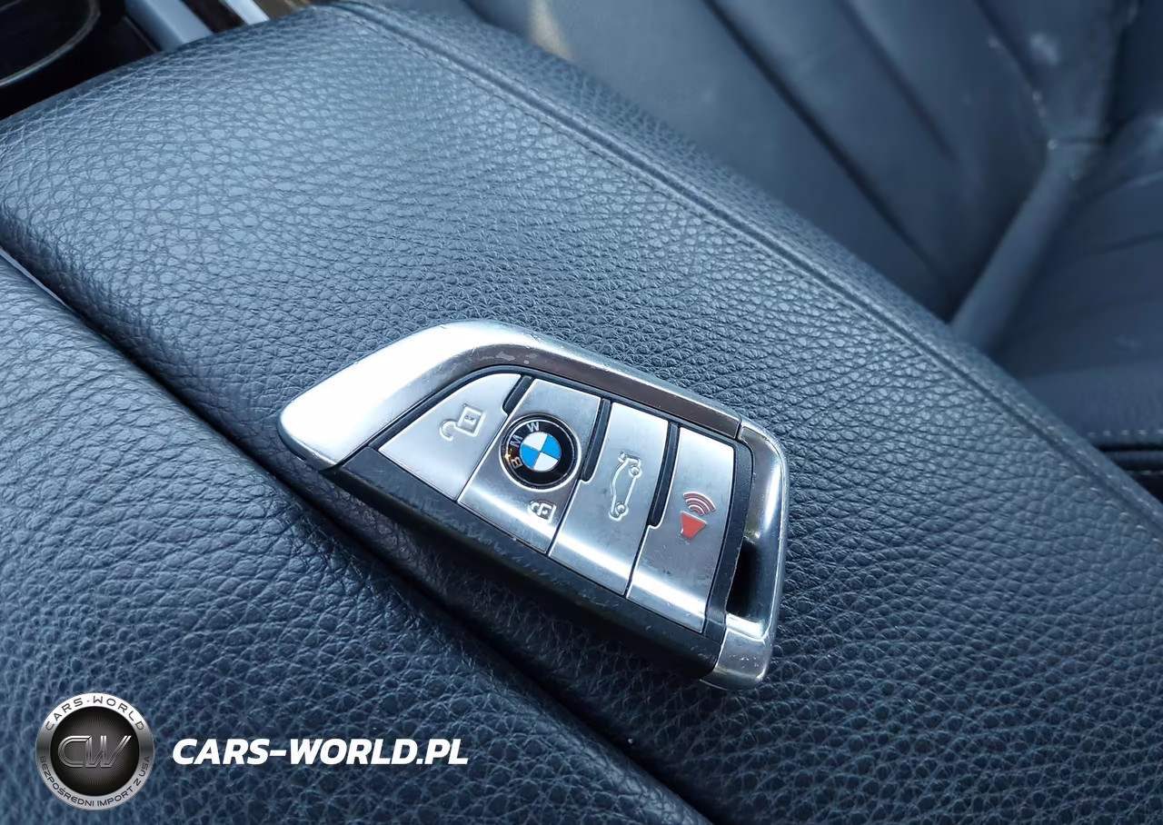 2017 BMW X5 xDrive35I VIN:5UXKR0C33H0X82356 - 11