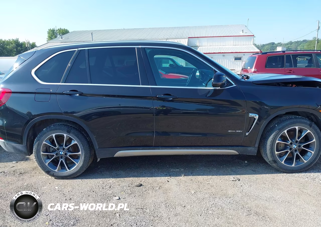 2017 BMW X5 xDrive35I VIN:5UXKR0C33H0X82356 - 14