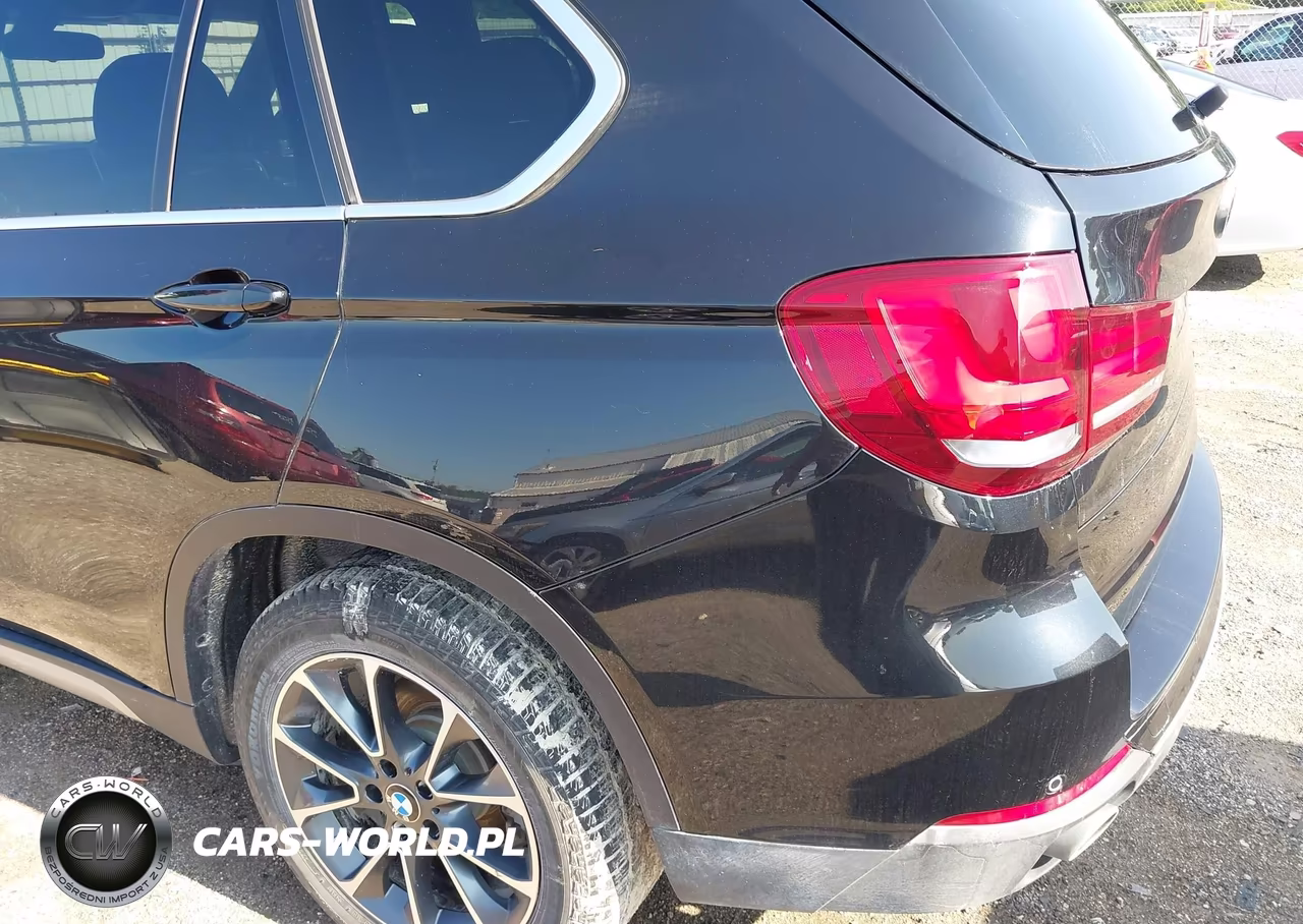 2017 BMW X5 xDrive35I VIN:5UXKR0C33H0X82356 - 3
