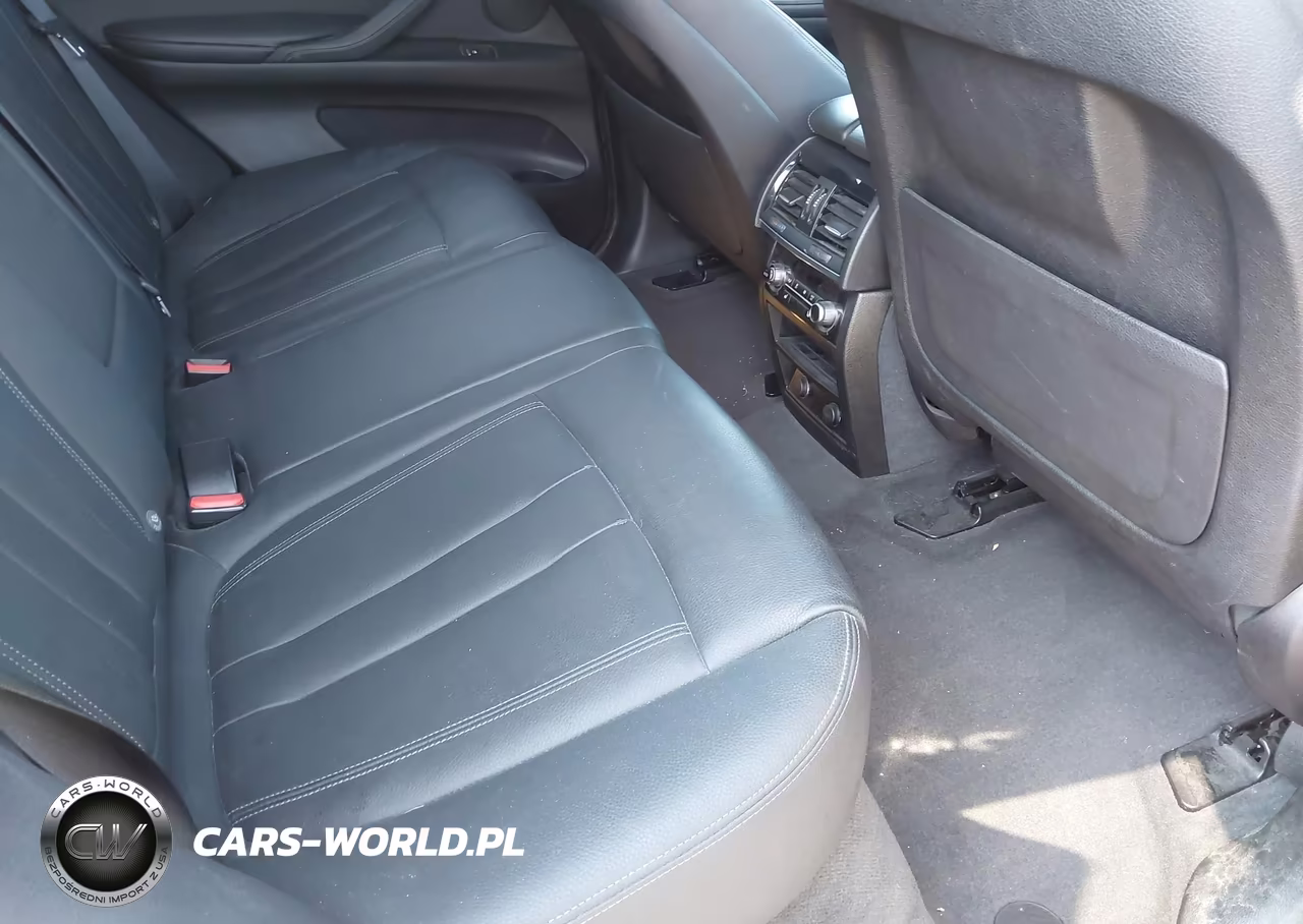 2017 BMW X5 xDrive35I VIN:5UXKR0C33H0X82356 - 8