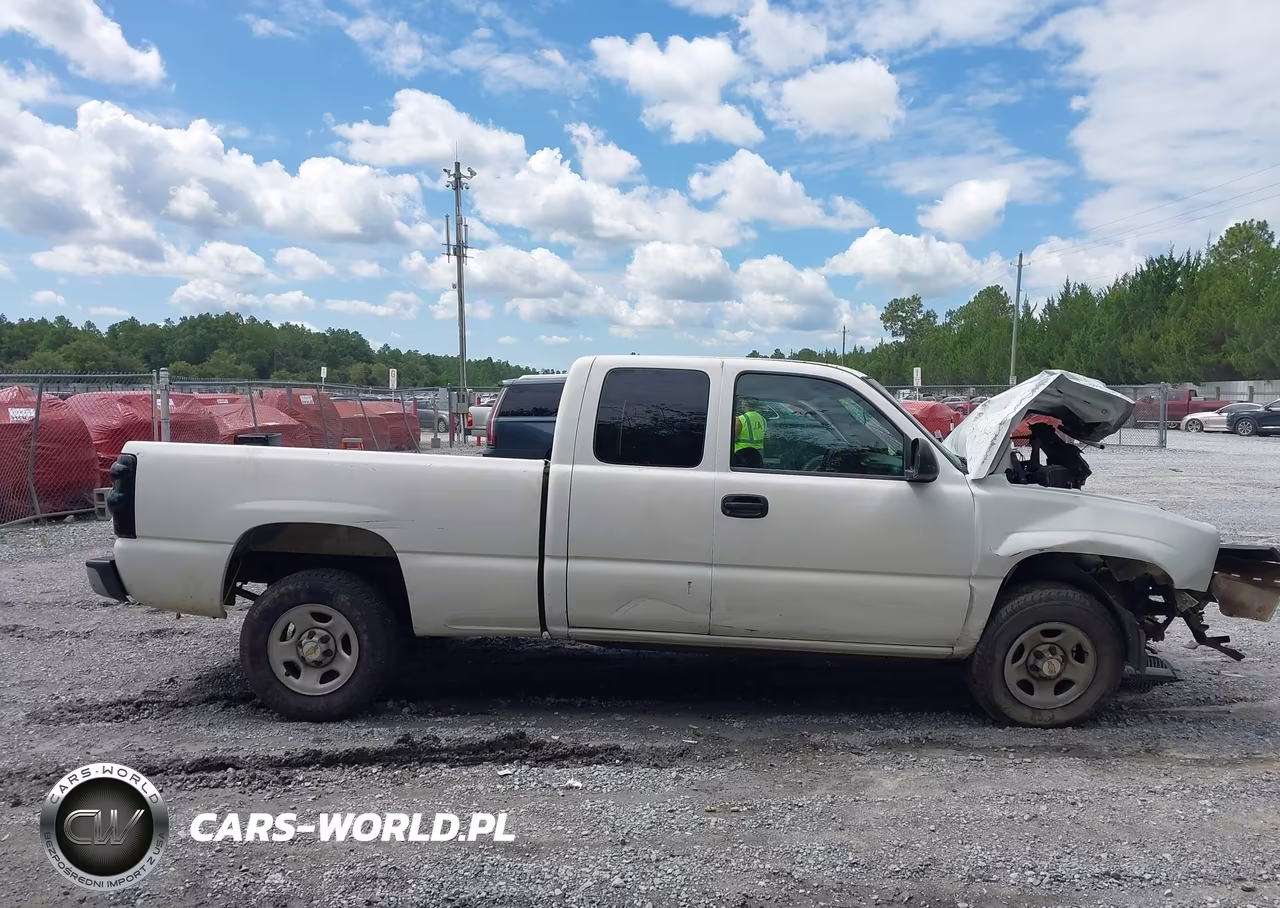2003 Chevrolet Silverado 1500 Work Truck VIN:2GCEC19X131340866 - 13