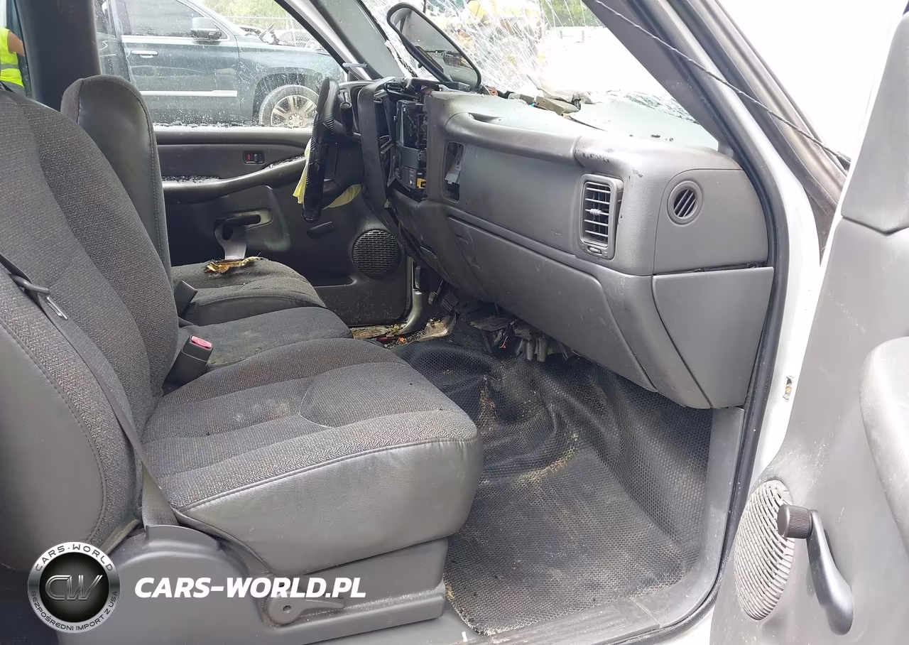 2003 Chevrolet Silverado 1500 Work Truck VIN:2GCEC19X131340866 - 5