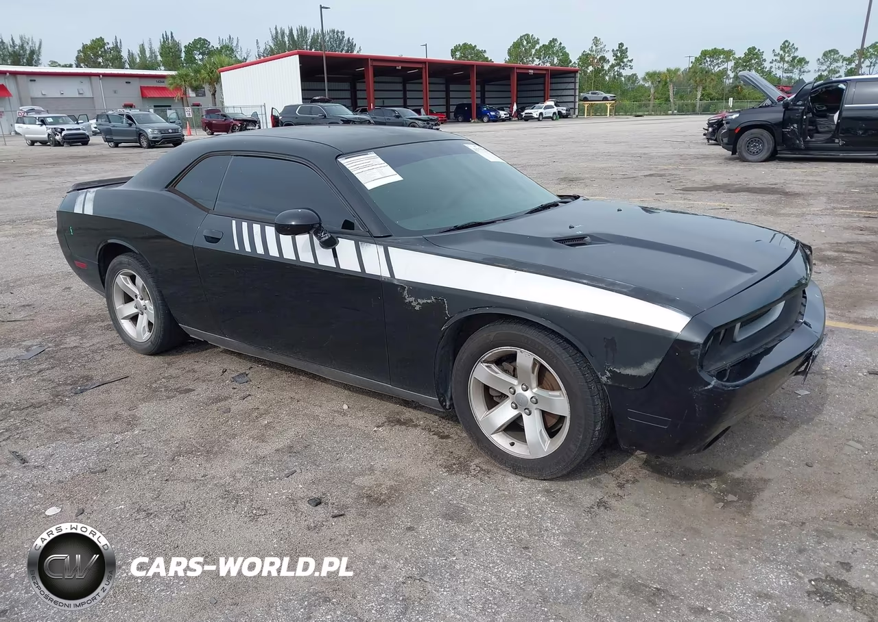 2013 Dodge Challenger Sxt – zdjęcie 1 z 16