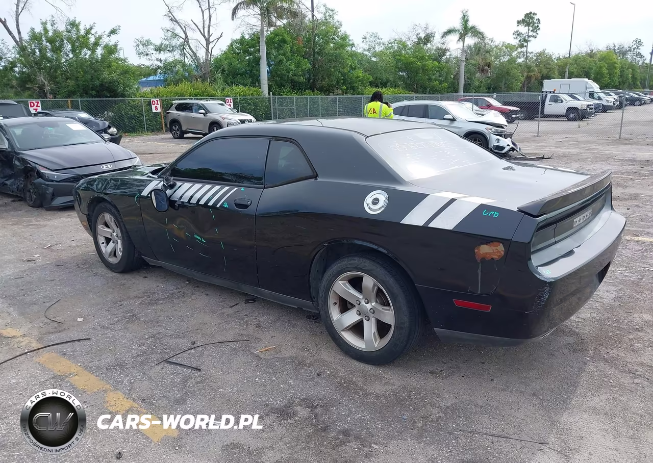 2013 Dodge Challenger Sxt VIN:2C3CDYAG1DH615884 - 3