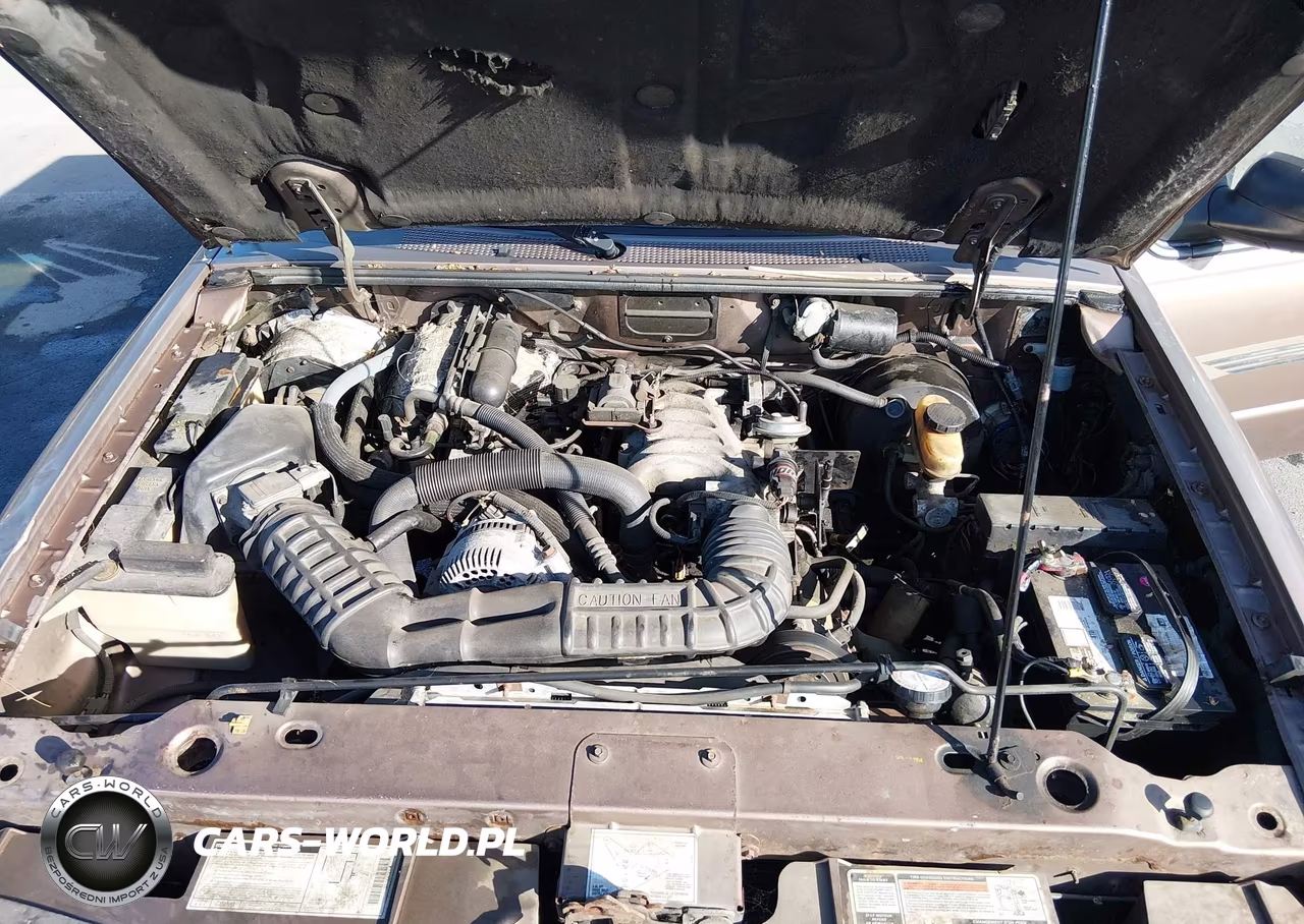 1994 Mazda B3000 Cab Plus VIN:4F4CR16U0RTM70048 - 10