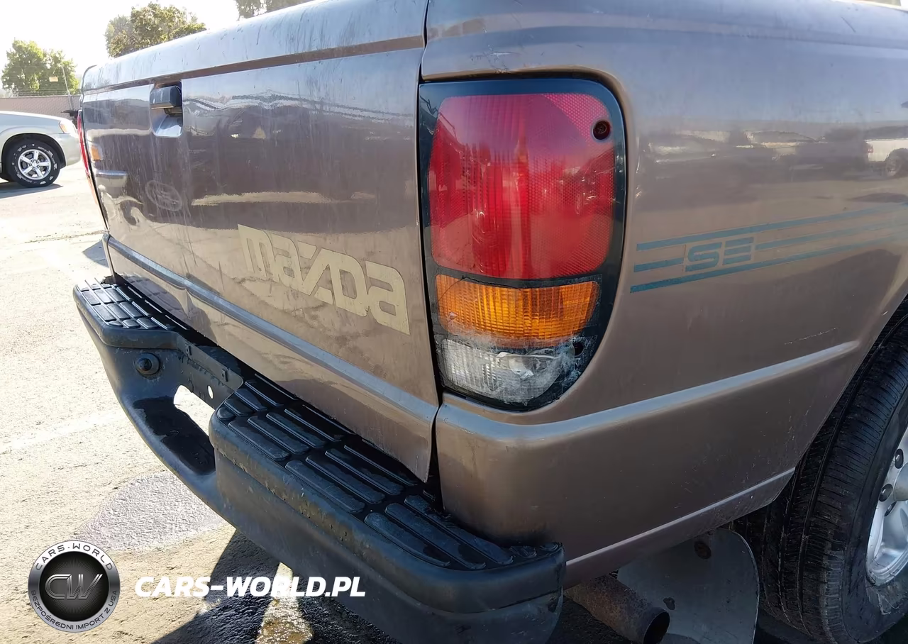 1994 Mazda B3000 Cab Plus VIN:4F4CR16U0RTM70048 - 16