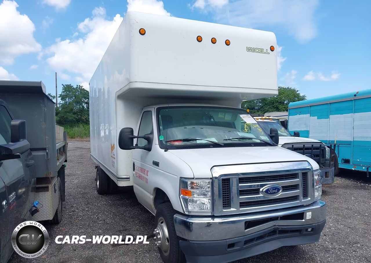 2022 Ford E-450 Cutaway