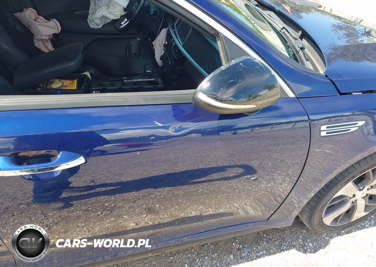 2019 Kia Optima S VIN:5XXGT4L31KG361063 - 20