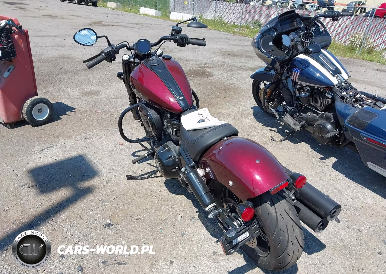 2025 Indian Motorcycle Co. Chief Bobber Darkhorse Abs VIN:56KDLDBH2S3019938 - 3