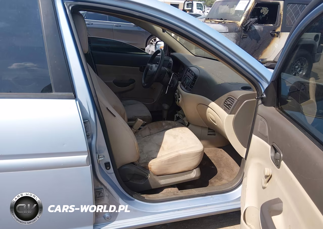 2011 Hyundai Accent Gls VIN:KMHCN4ACXBU615726 - 5