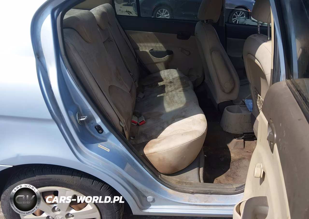 2011 Hyundai Accent Gls VIN:KMHCN4ACXBU615726 - 8
