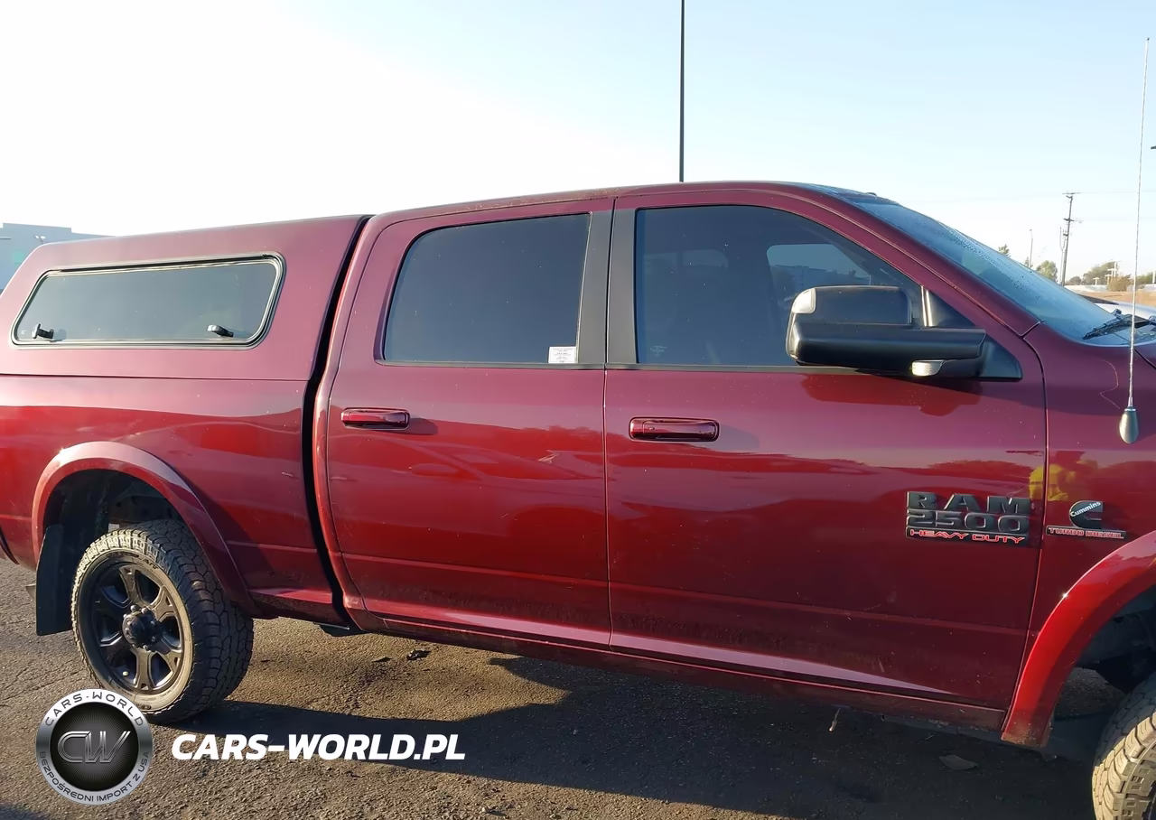 2017 Ram 2500 Laramie 4X4 6'4 Box VIN:3C6UR5FL9HG606675 - 13