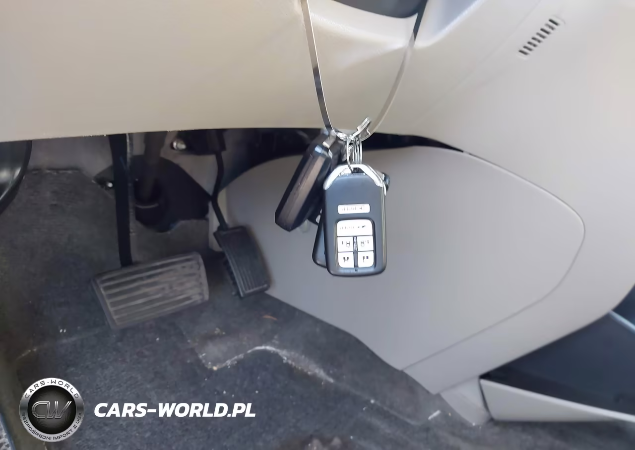 2015 Honda Odyssey Touring-Touring Elite VIN:5FNRL5H99FB032504 - 11