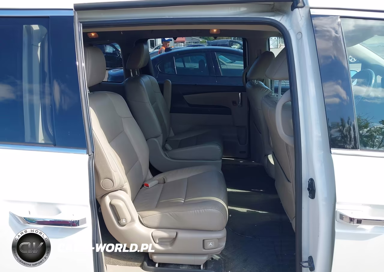 2015 Honda Odyssey Touring-Touring Elite VIN:5FNRL5H99FB032504 - 8