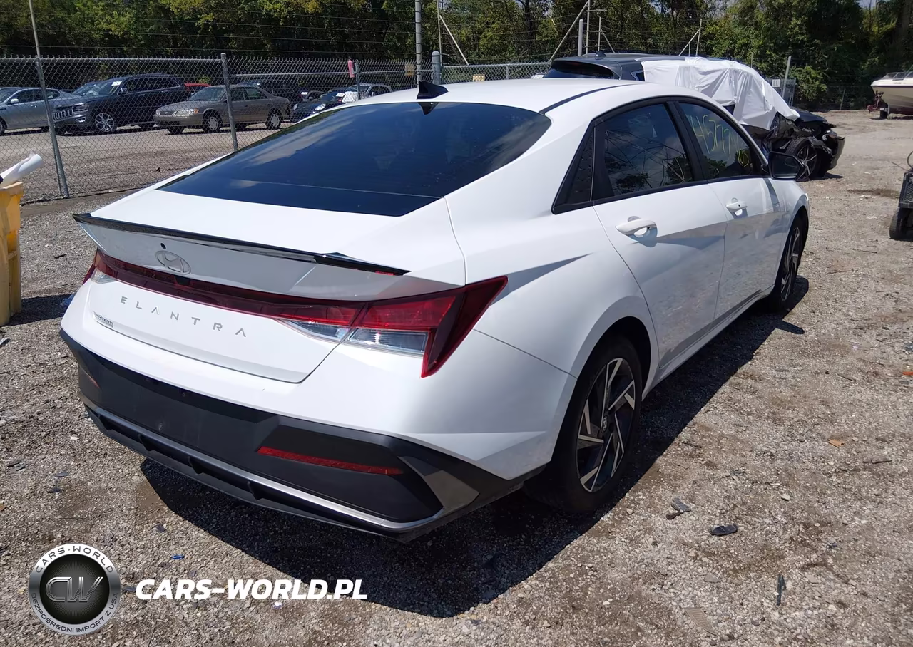 2025 Hyundai Elantra Sel Sport VIN:KMHLM4DG9SU881790 - 4