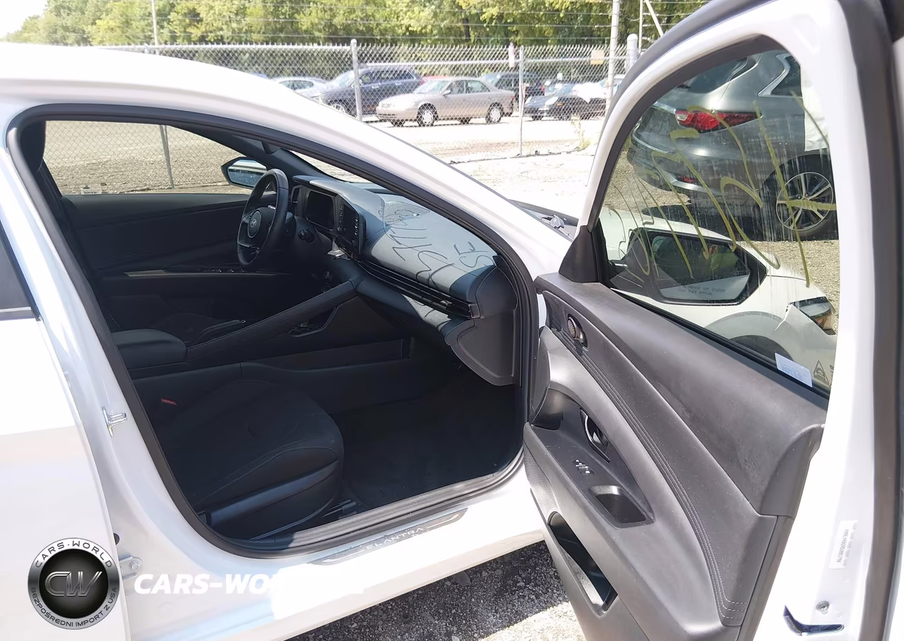 2025 Hyundai Elantra Sel Sport VIN:KMHLM4DG9SU881790 - 5