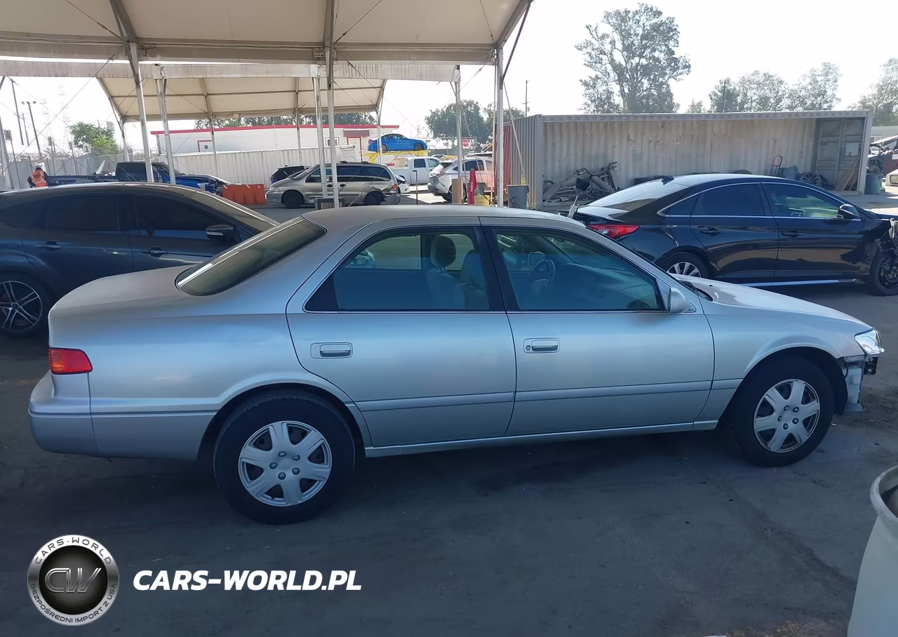 2001 Toyota Camry Le VIN:JT2BG22K610606542 - 14