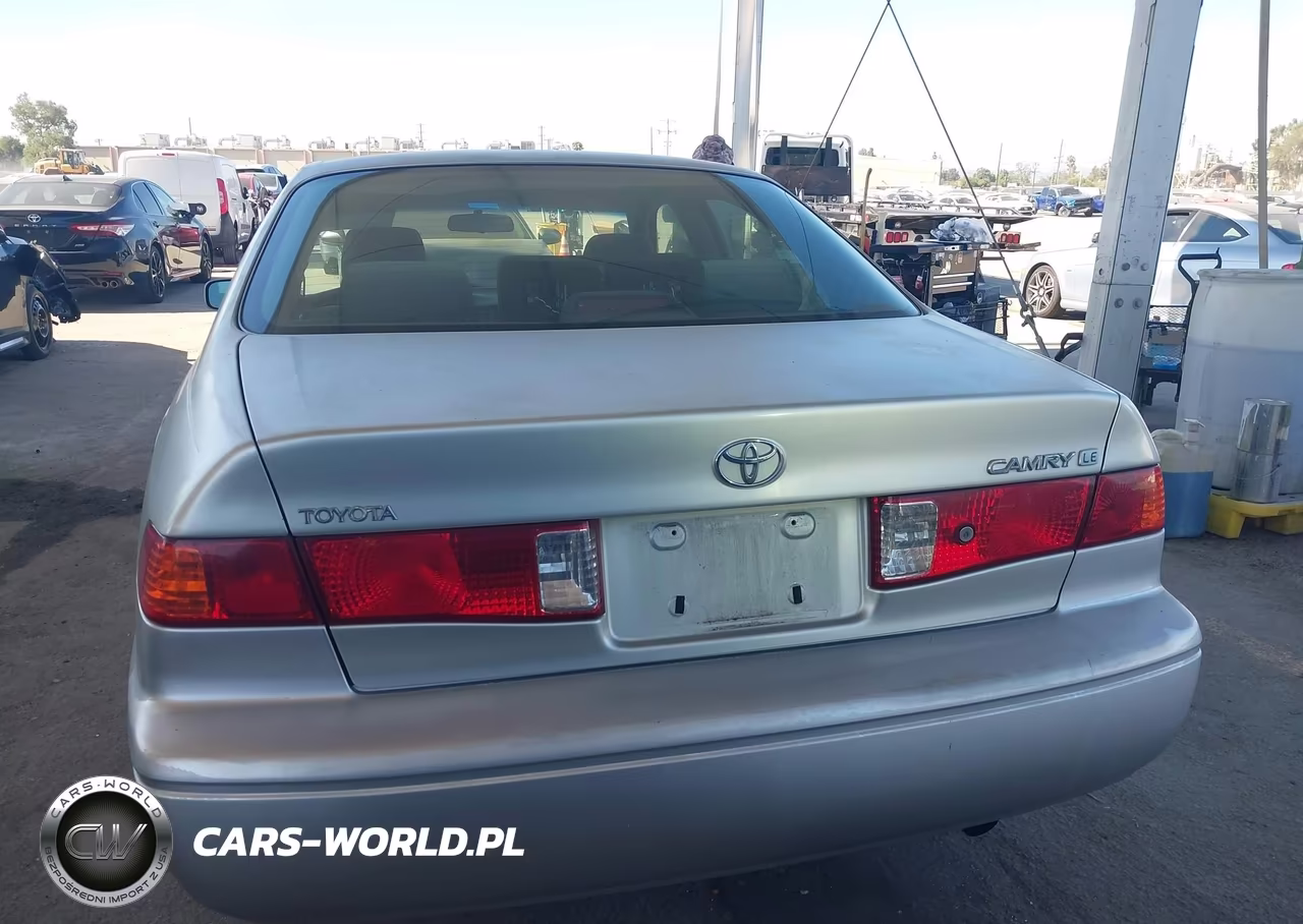 2001 Toyota Camry Le VIN:JT2BG22K610606542 - 17