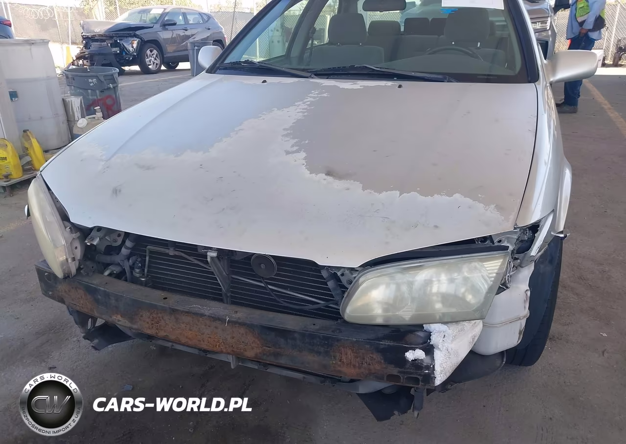 2001 Toyota Camry Le VIN:JT2BG22K610606542 - 6