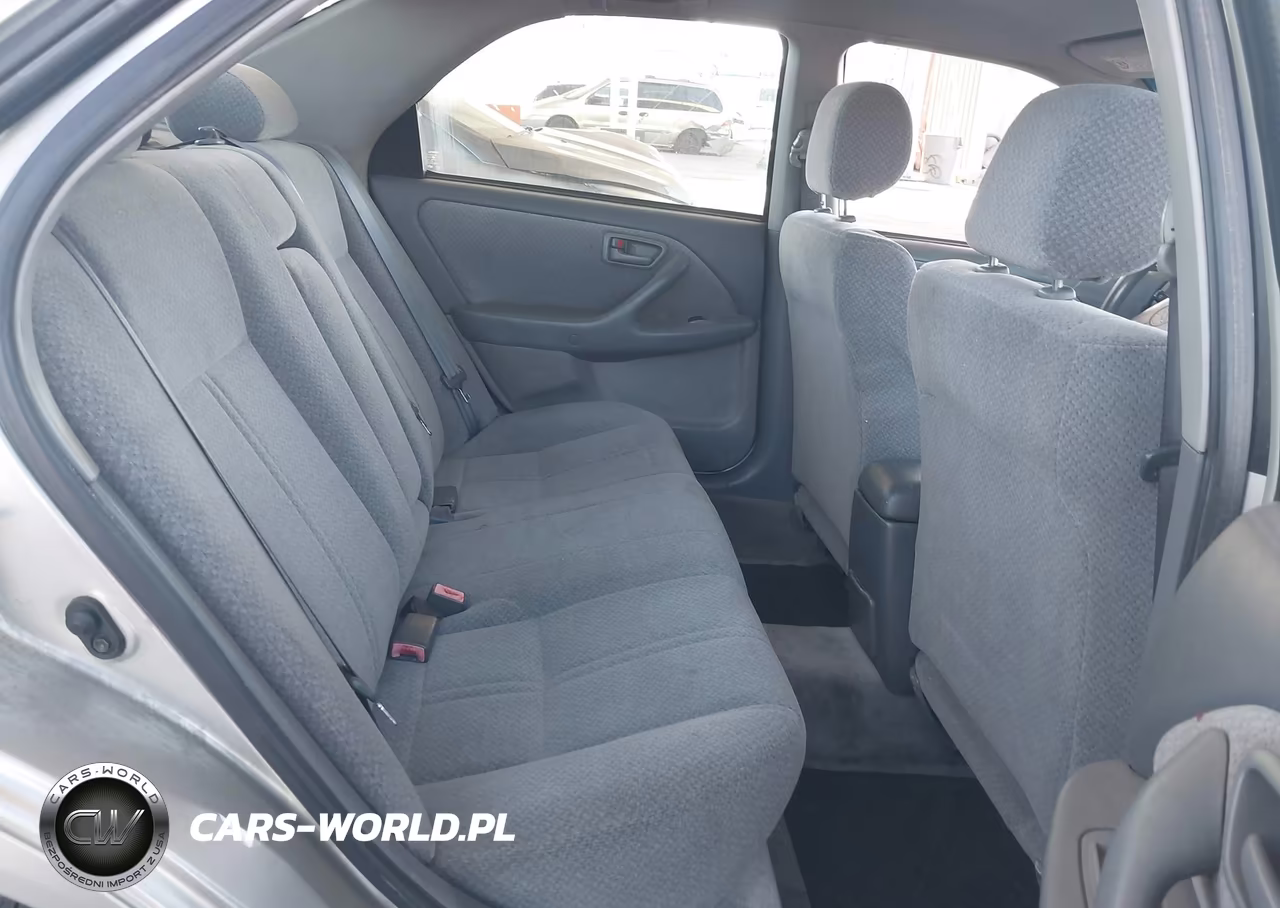 2001 Toyota Camry Le VIN:JT2BG22K610606542 - 8