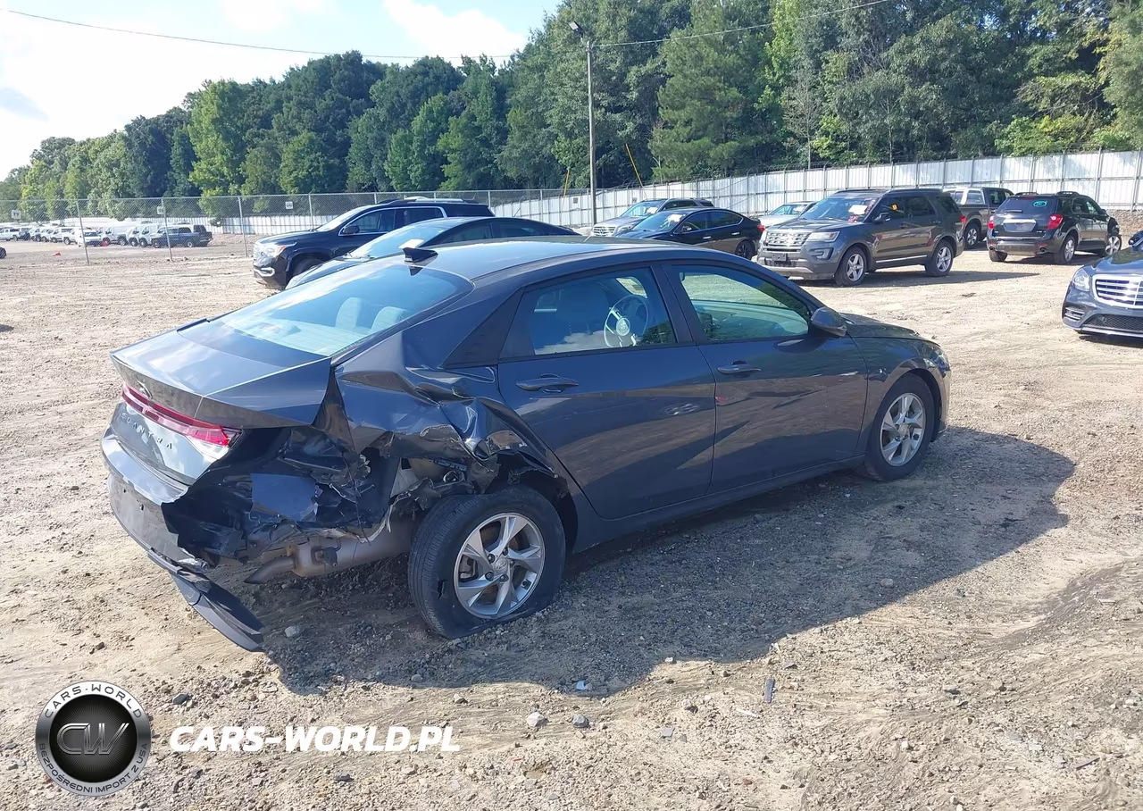 2023 Hyundai Elantra Se VIN:KMHLL4AGXPU577981 - 4