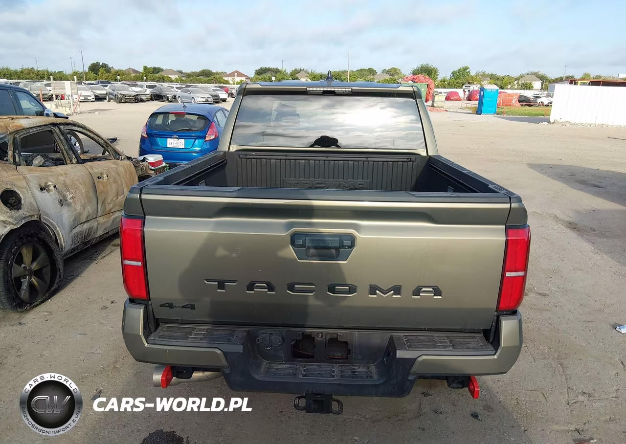 2025 Toyota Tacoma Trd Off Road VIN:3TMLB5JN3SM125346 - 16