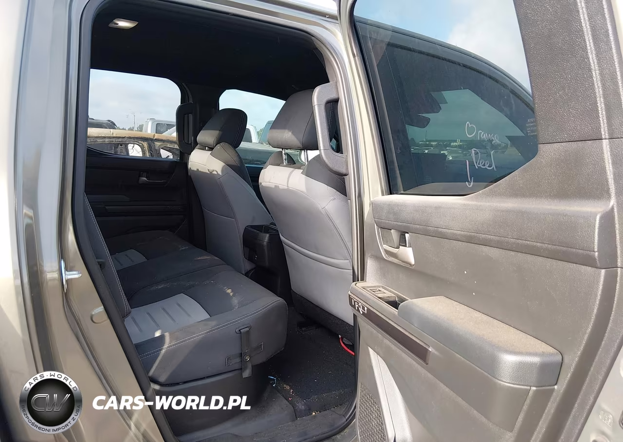 2025 Toyota Tacoma Trd Off Road VIN:3TMLB5JN3SM125346 - 8