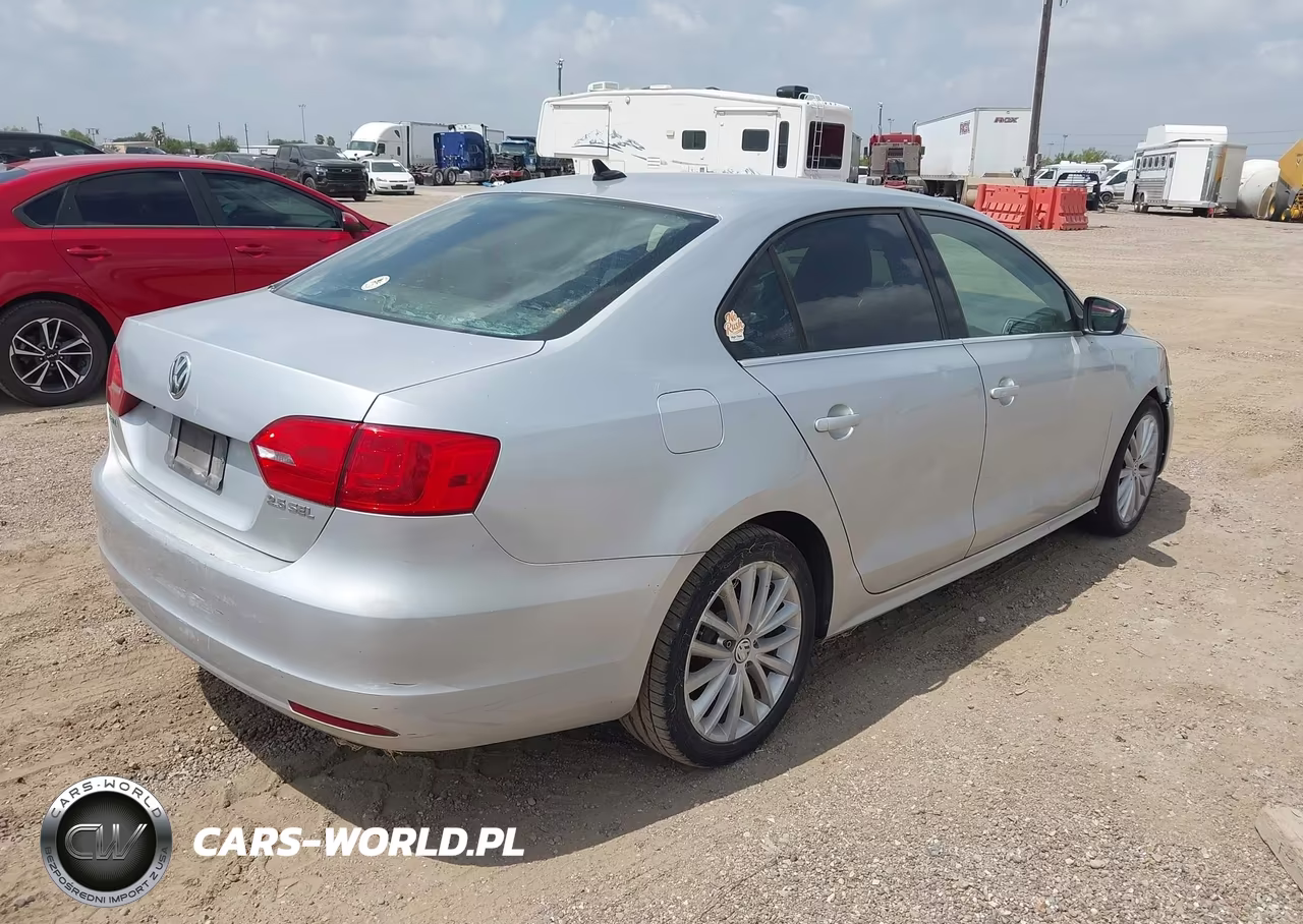 2011 Volkswagen Jetta 2.5L Sel VIN:3VWLX7AJ6BM333857 - 4