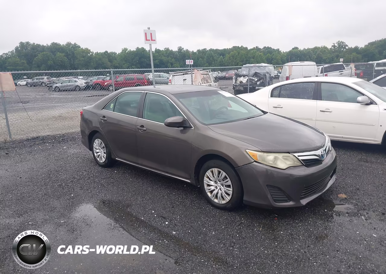 2013 Toyota Camry Hybrid Le