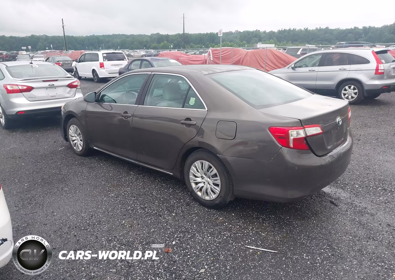 2013 Toyota Camry Hybrid Le VIN:4T1BD1FKXDU085452 - 3