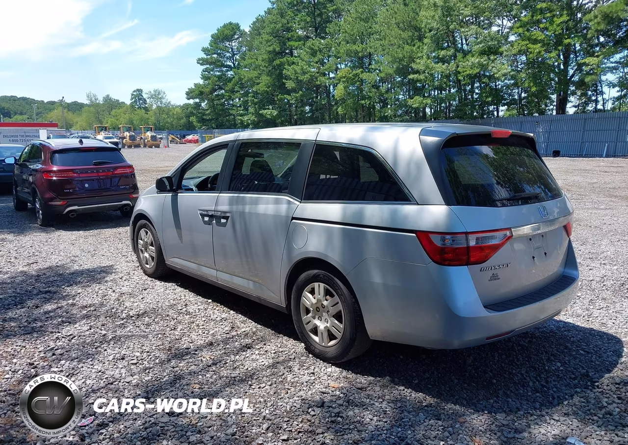 2012 Honda Odyssey Lx VIN:5FNRL5H26CB092948 - 3