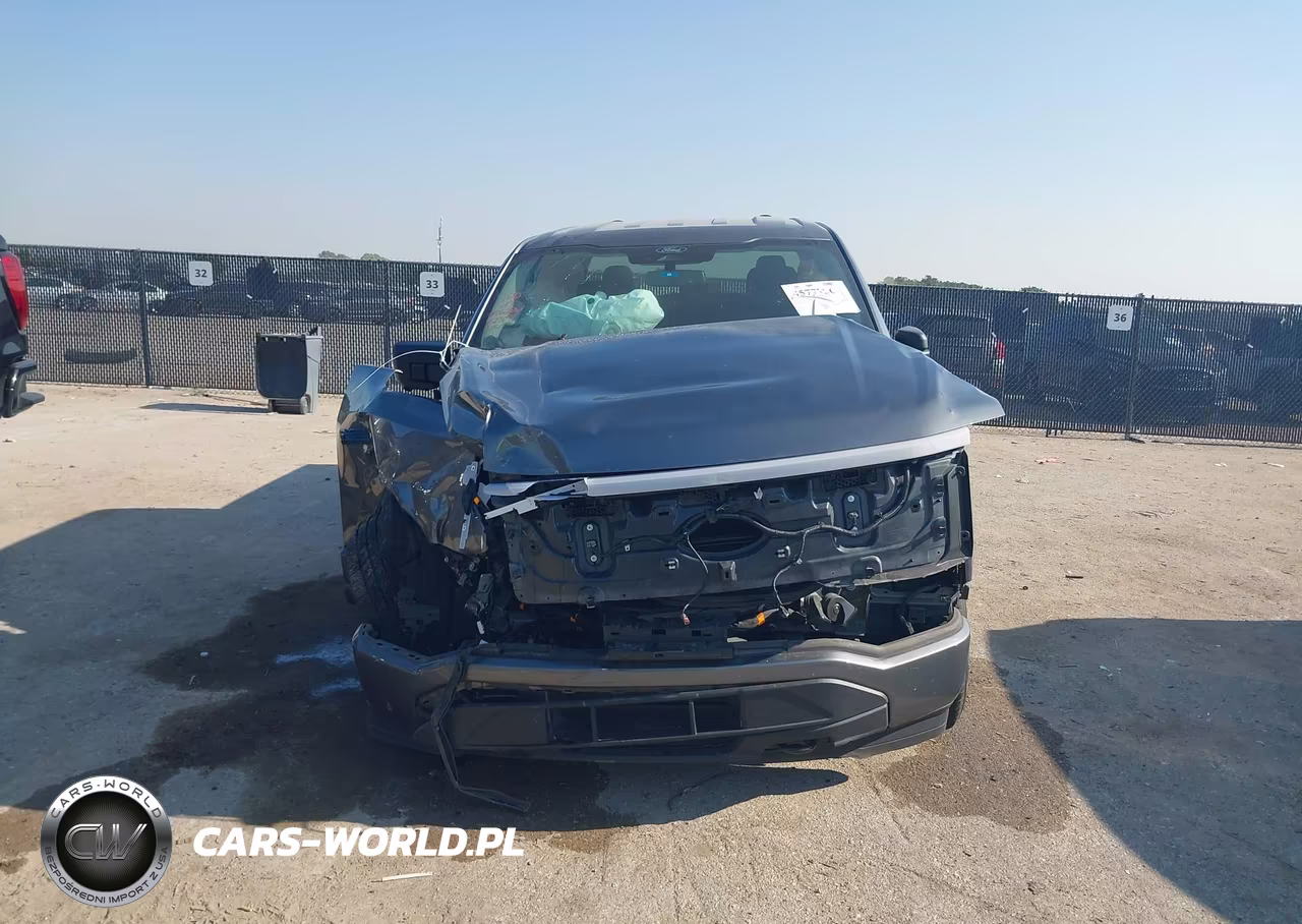 2024 Ford F-150 Lightning Xlt VIN:1FTVW3LK0RWG23048 - 12