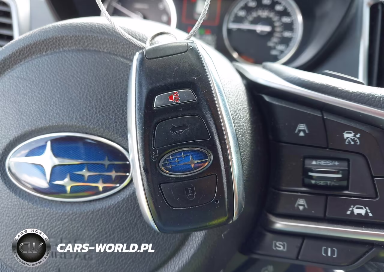 2019 Subaru Forester Touring VIN:JF2SKAWC8KH526327 - 11
