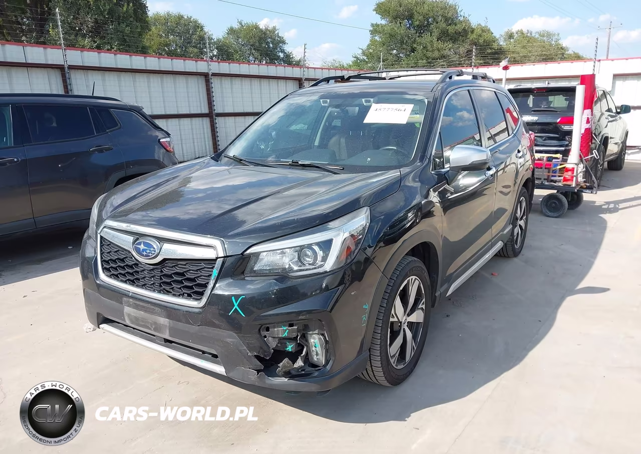 2019 Subaru Forester Touring VIN:JF2SKAWC8KH526327 - 2