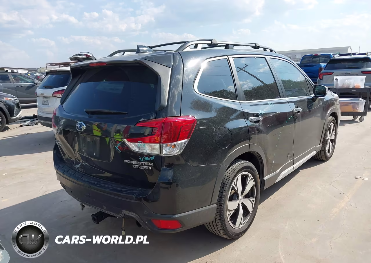 2019 Subaru Forester Touring VIN:JF2SKAWC8KH526327 - 6